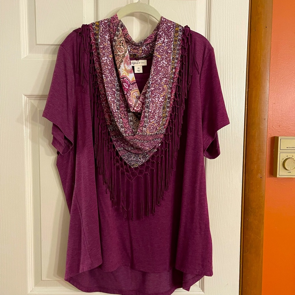 Style & Co T-shirt with detachable scarf
